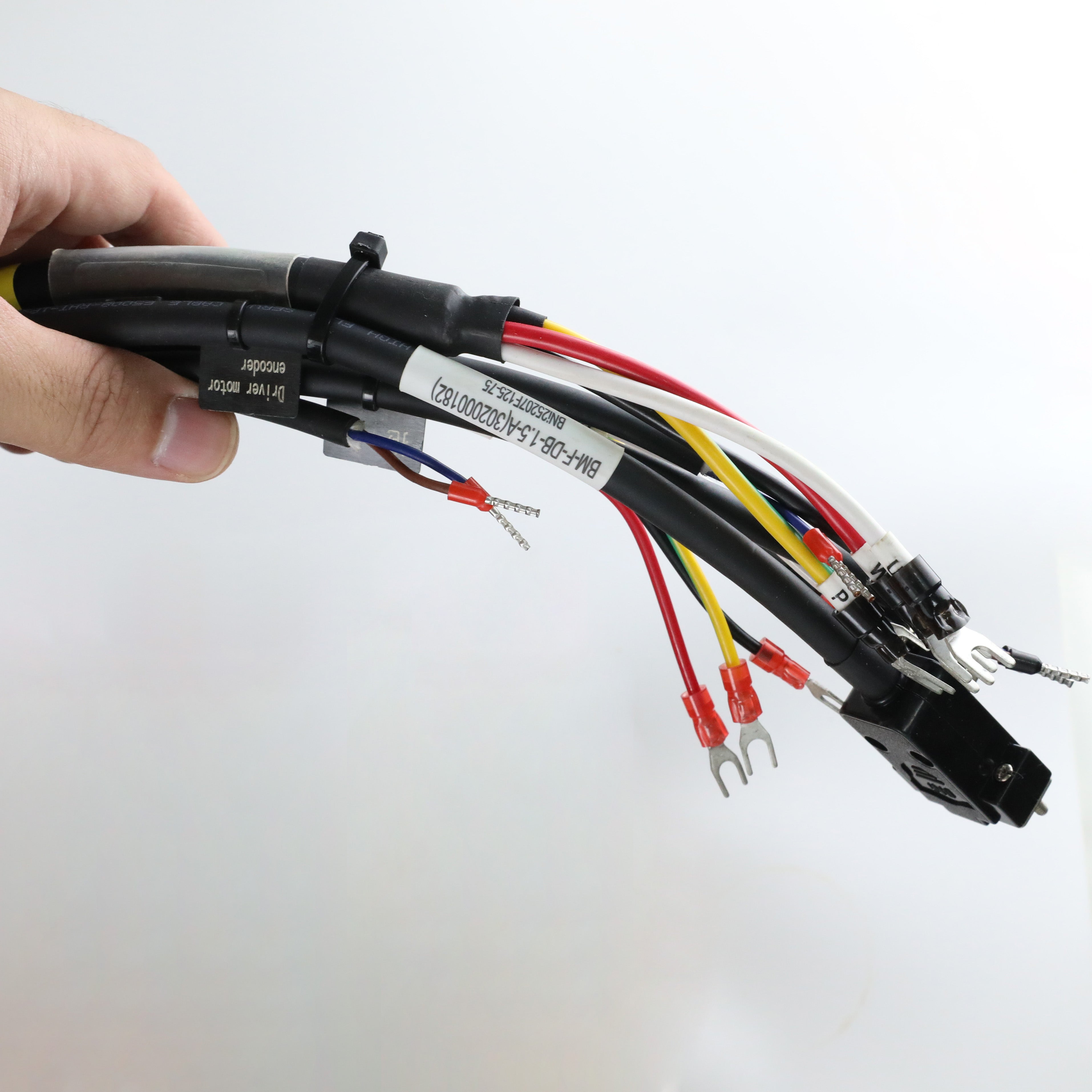 Applied to the steering wheel on heavy-duty AGV-4